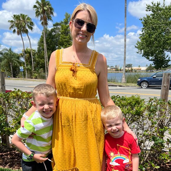 Hi, I'm Karlie! - Picture 6 of 10